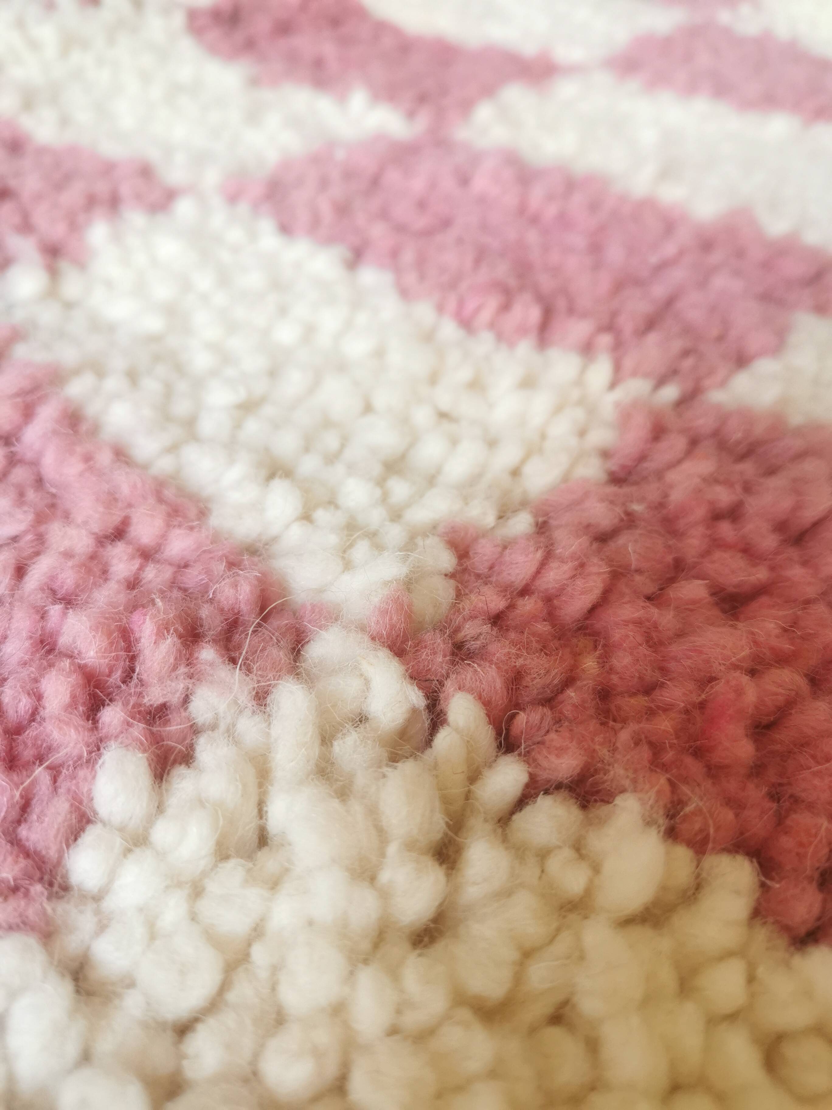 Pink and white checkered Beni Ouarain Berber rug