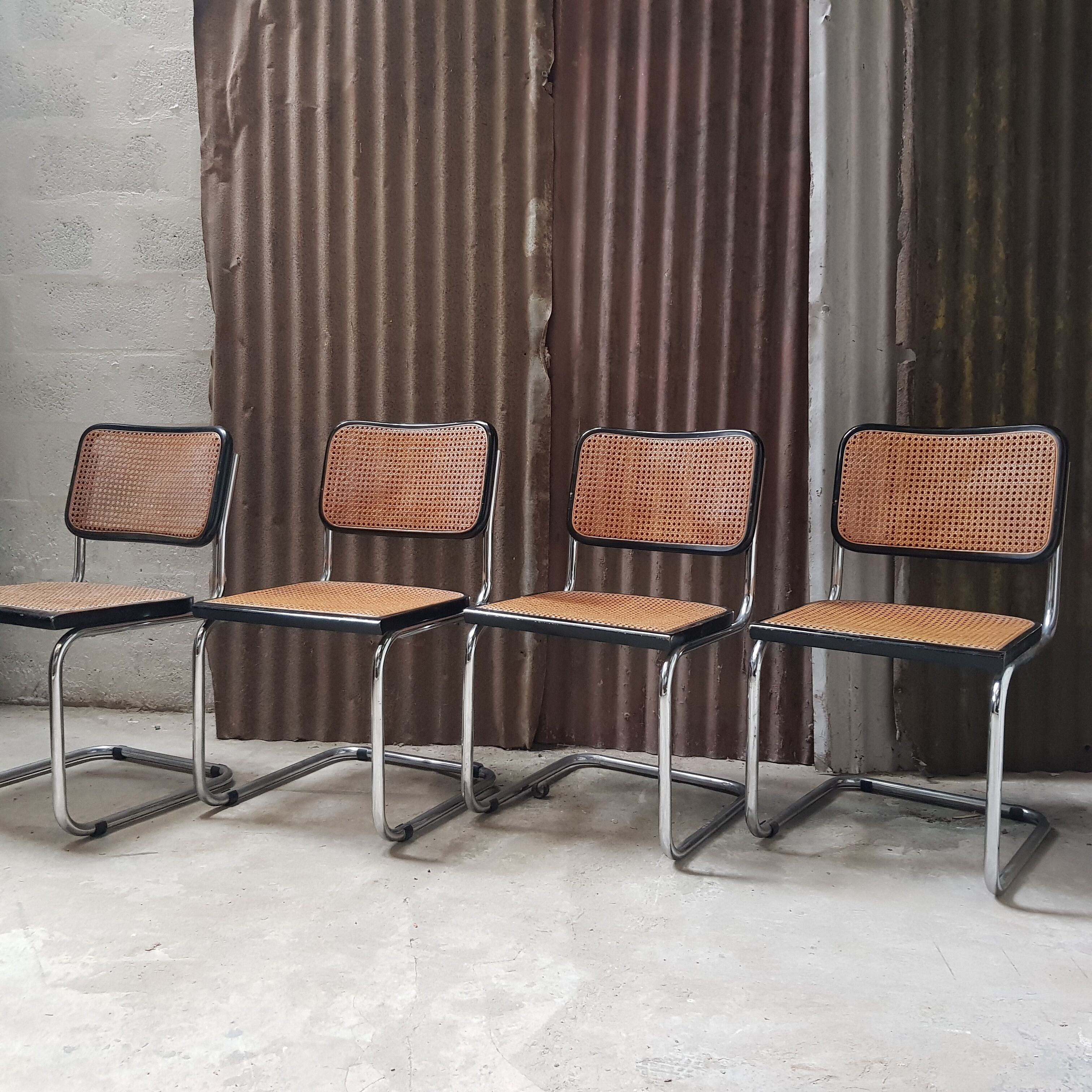 Series of 4 chairs Marcel Breuer Cesca b32