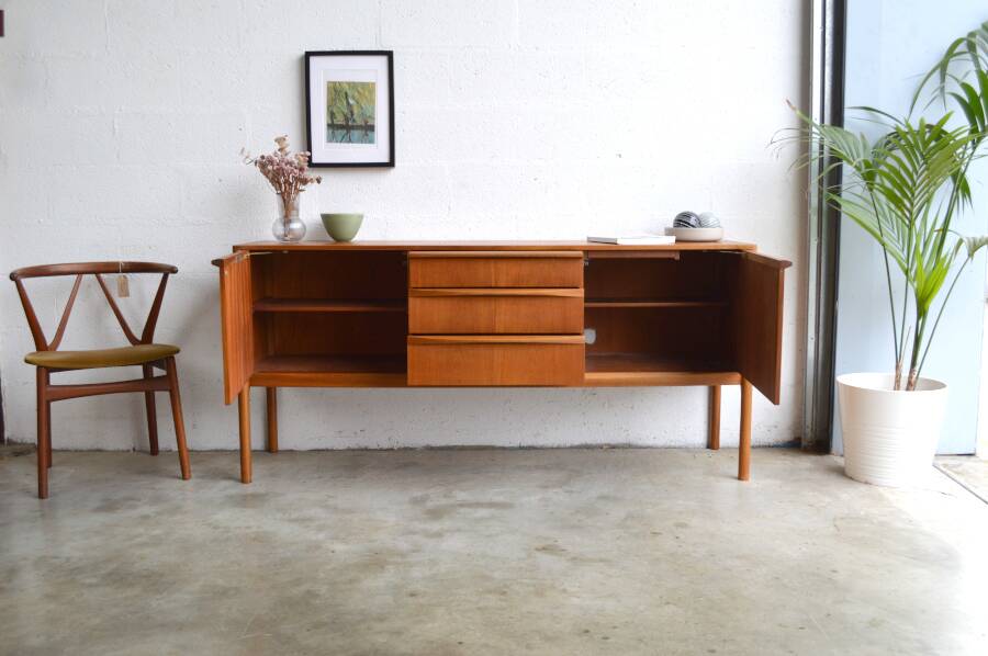 Scottish enfilade by McIntosh 175 cm