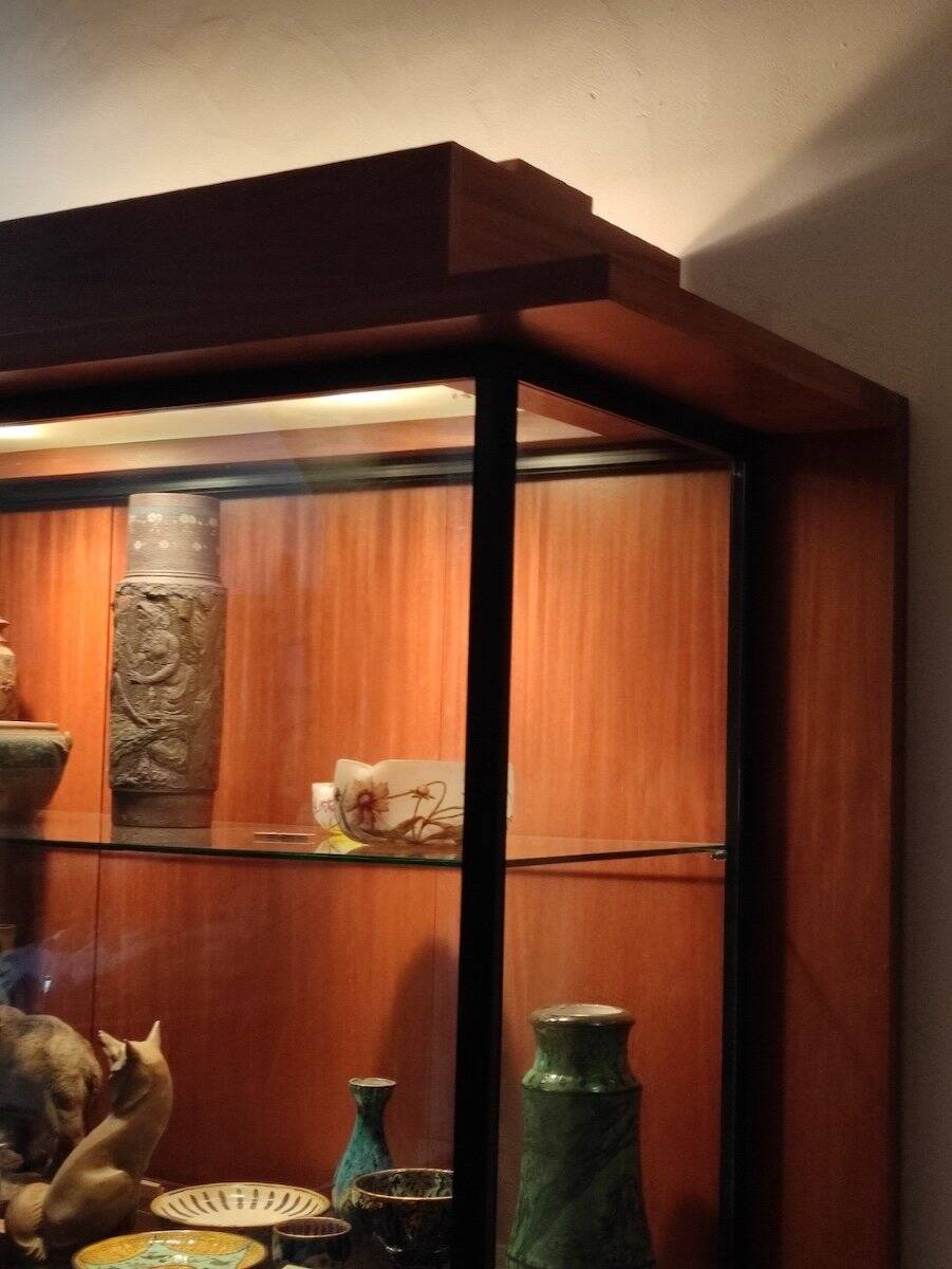 Collector's Display Case. Circa 1970s. Model No. 1