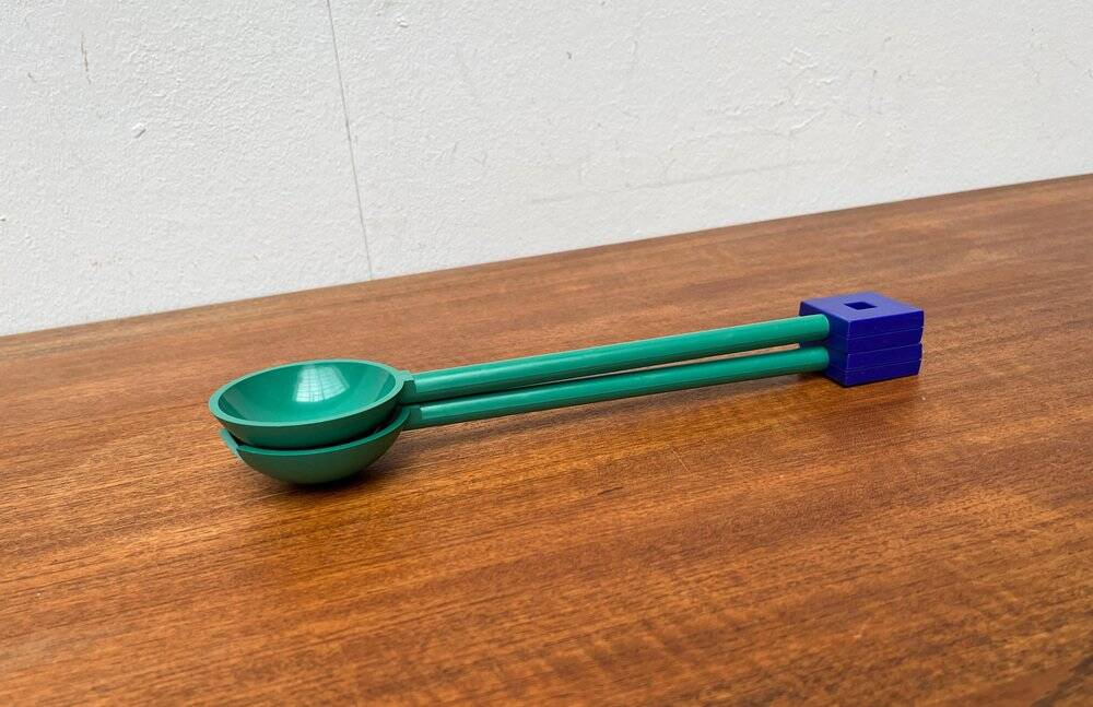 Postmodern Italian salad cutlery from the Euclid series by Michael Graves for Alessi, 1980s, set of 2.