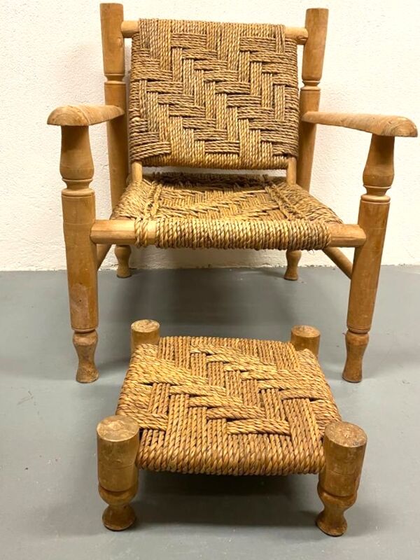 Fauteuil et repose pied en bois et corde