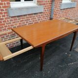 Scandinavian table