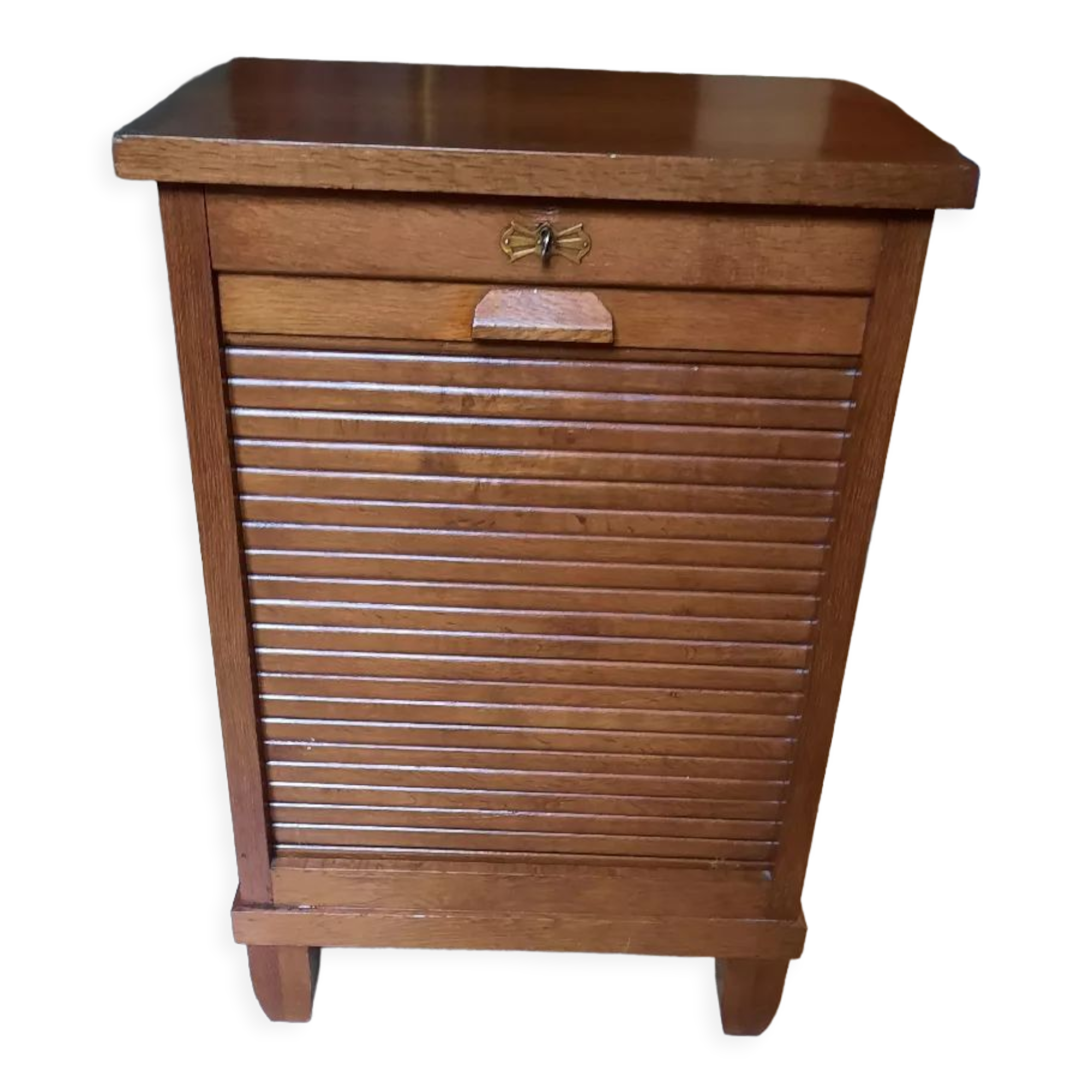 Curtain binder cabinet