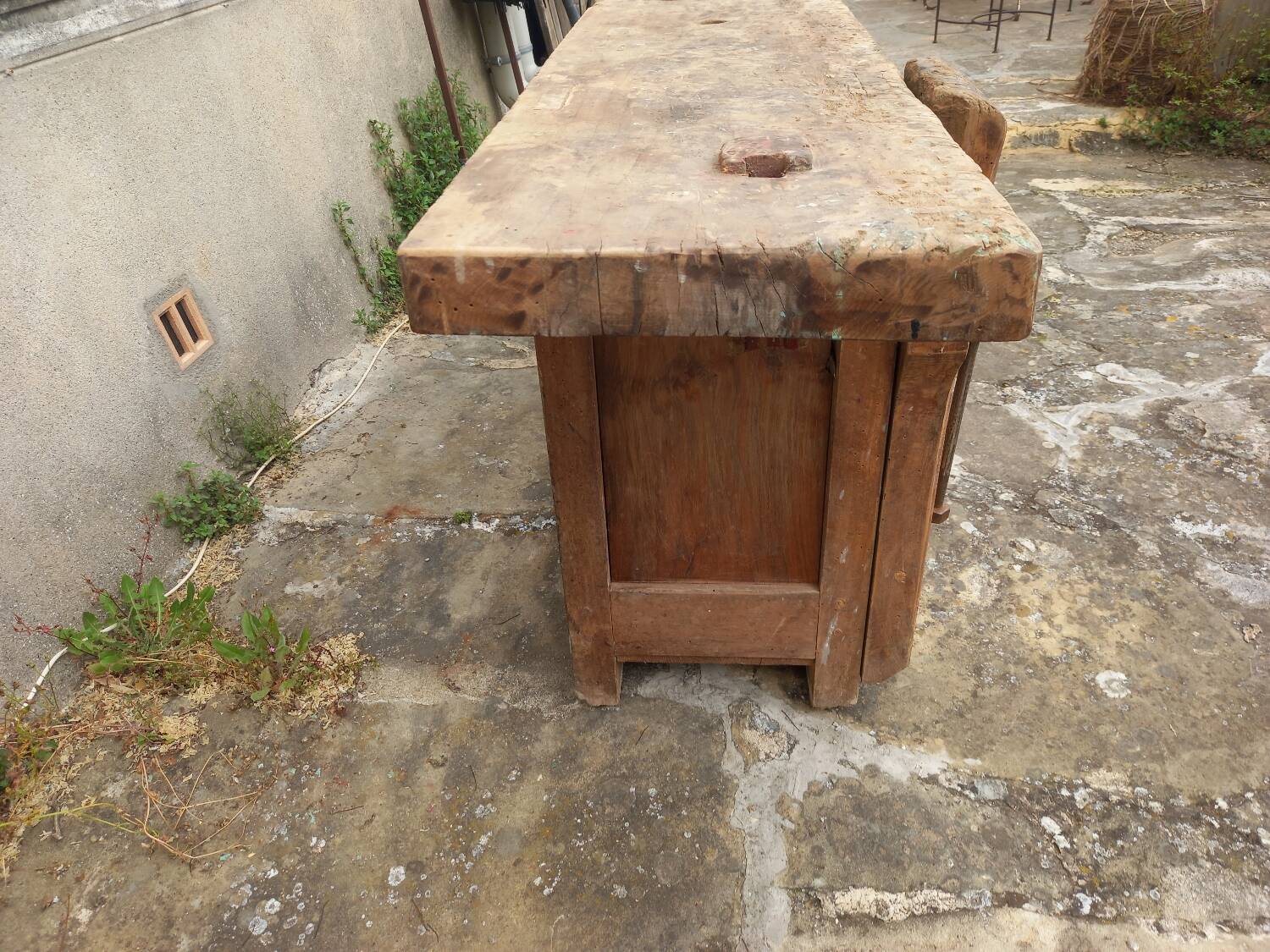 Carpenter's workbench