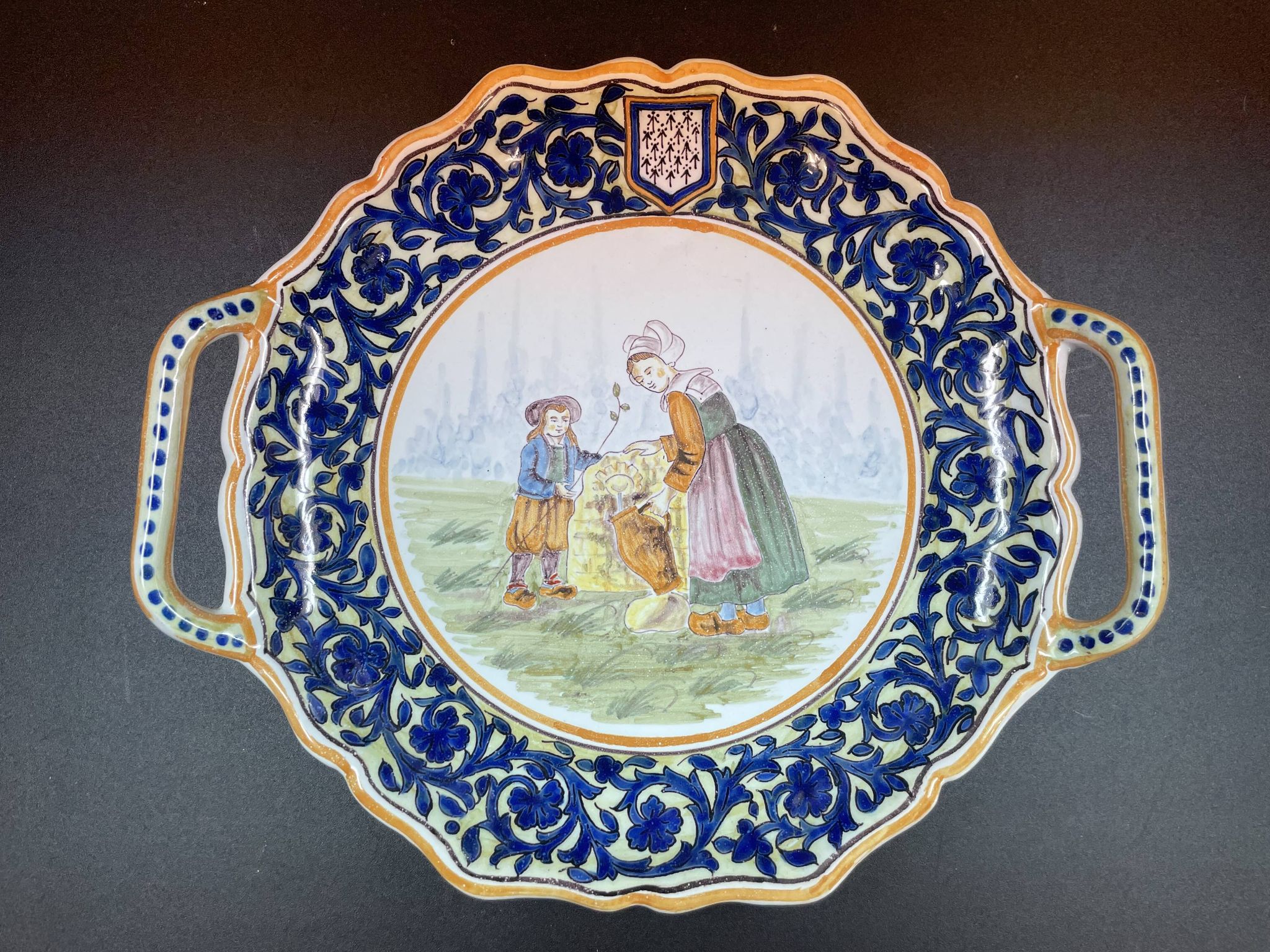 Dish Hermine Quimper or Malicorne, Le Pouliguen - 26 x 30 cm