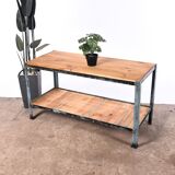 Industrial shelving unit