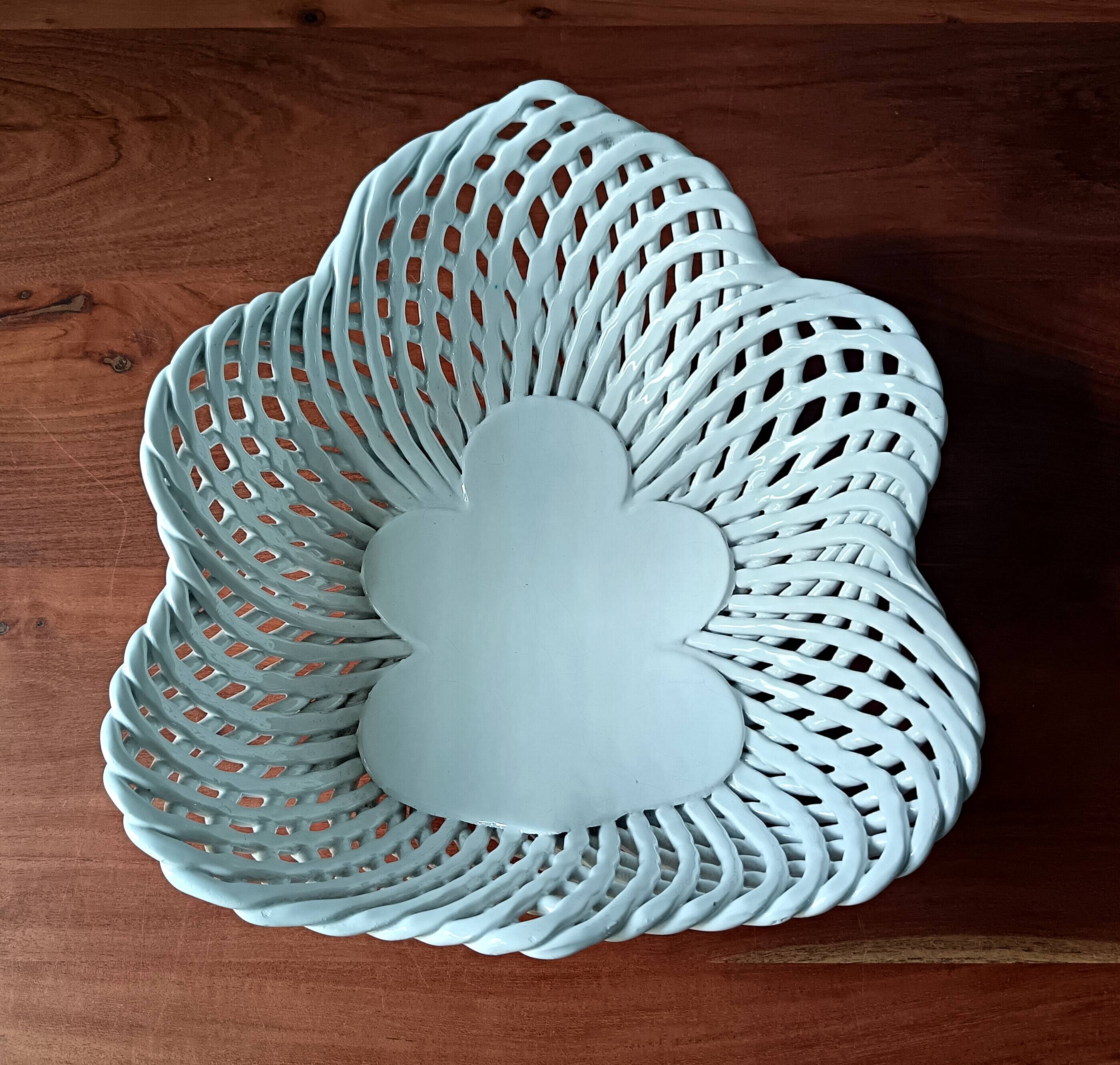 Large white twisted ceramic basket
