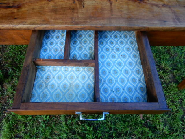 Farm table (harvest table)