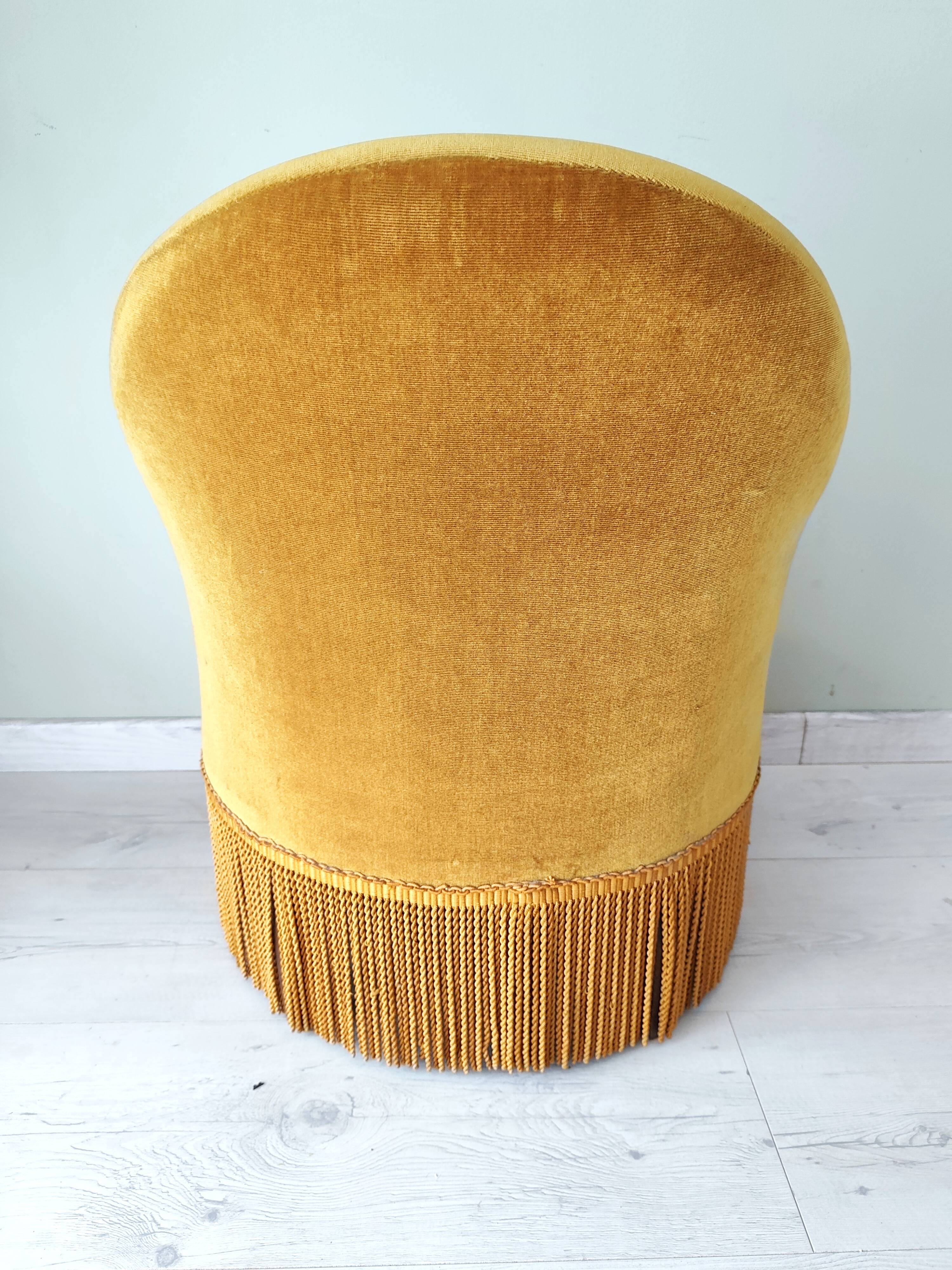 Vintage ochre armchair