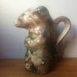 Squirrel slip pitcher