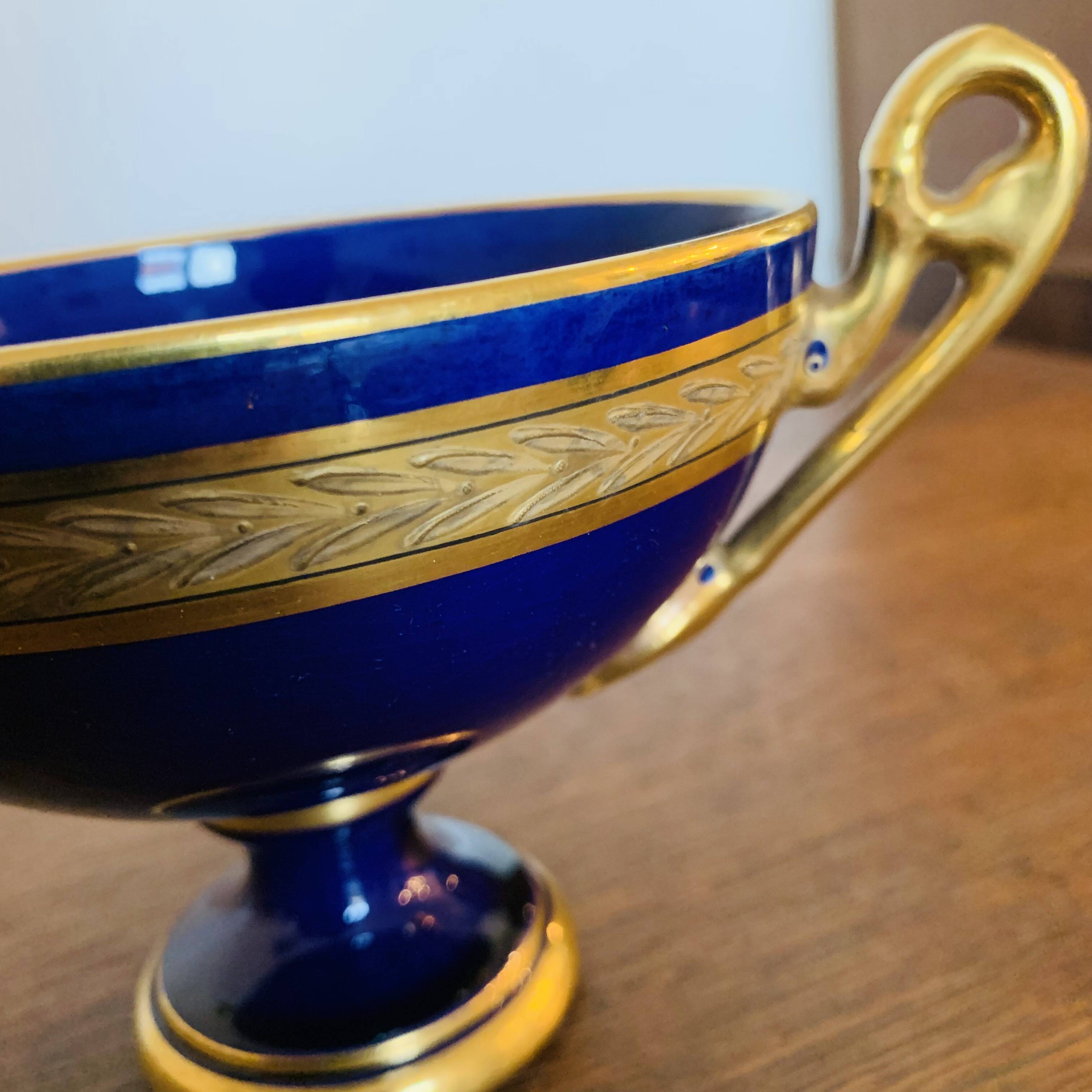 Porcelain cup from Tours Pinon and Jaget