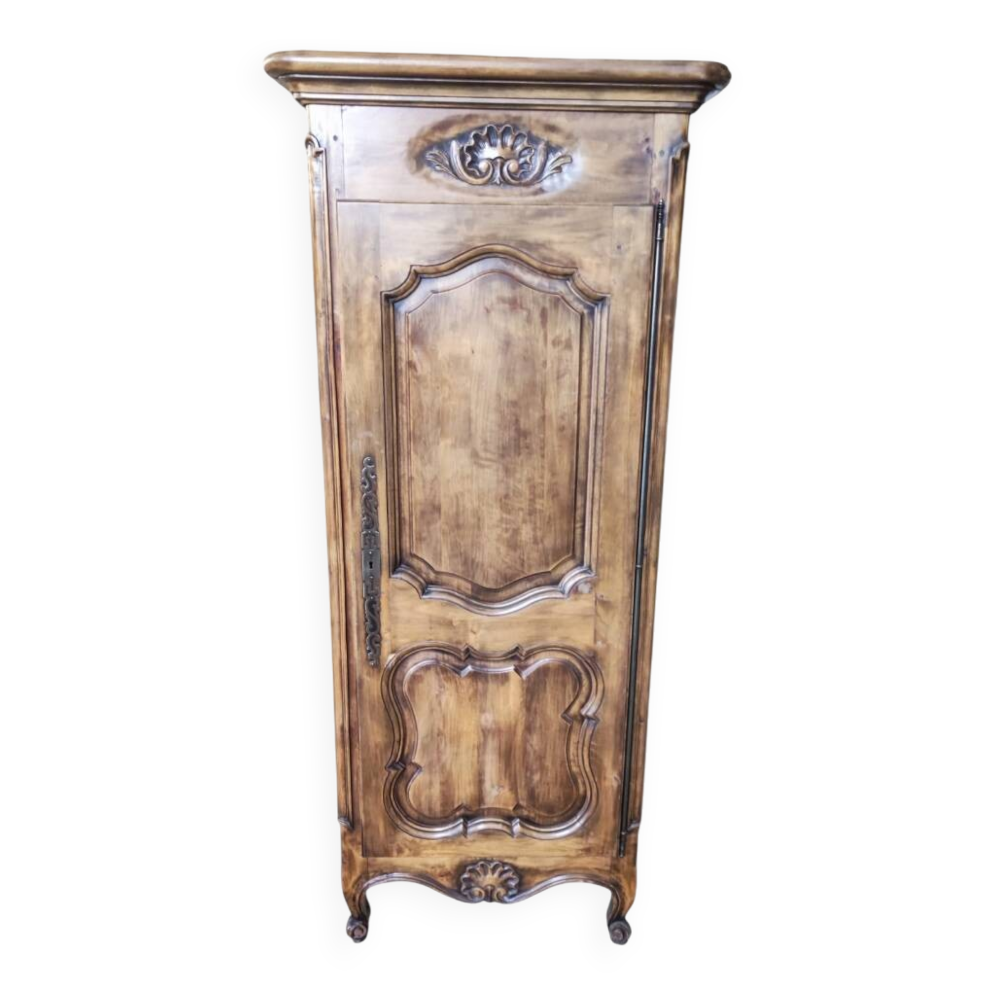 Very pretty solid wood bonnet, very beautiful wood species