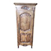 Very pretty solid wood bonnet, very beautiful wood species