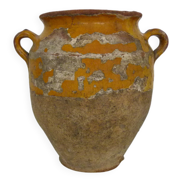 Magnificent glazed yellow confit pot, south-west of France. 19th century.