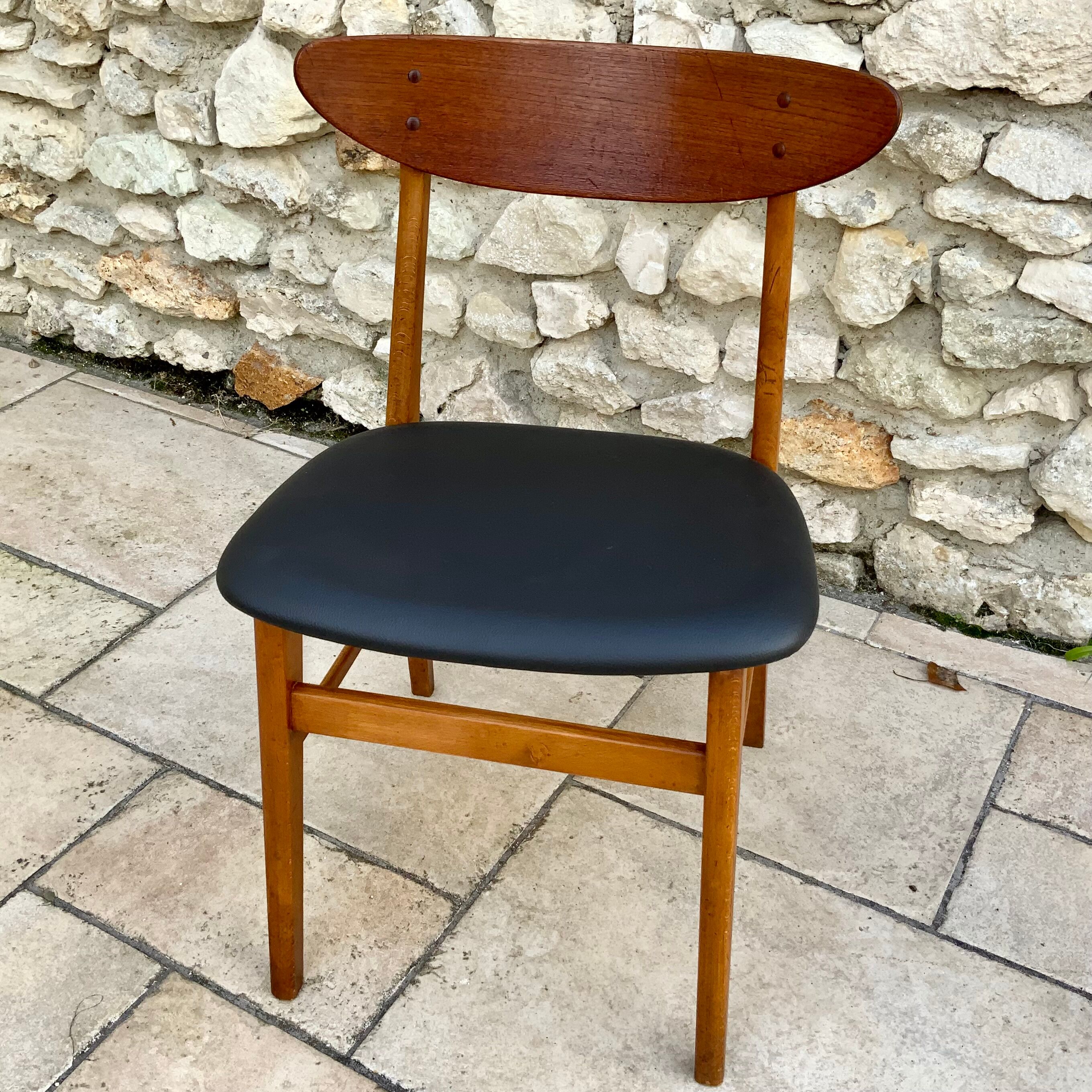 Series of 12 Scandinavian design chairs 1960s"