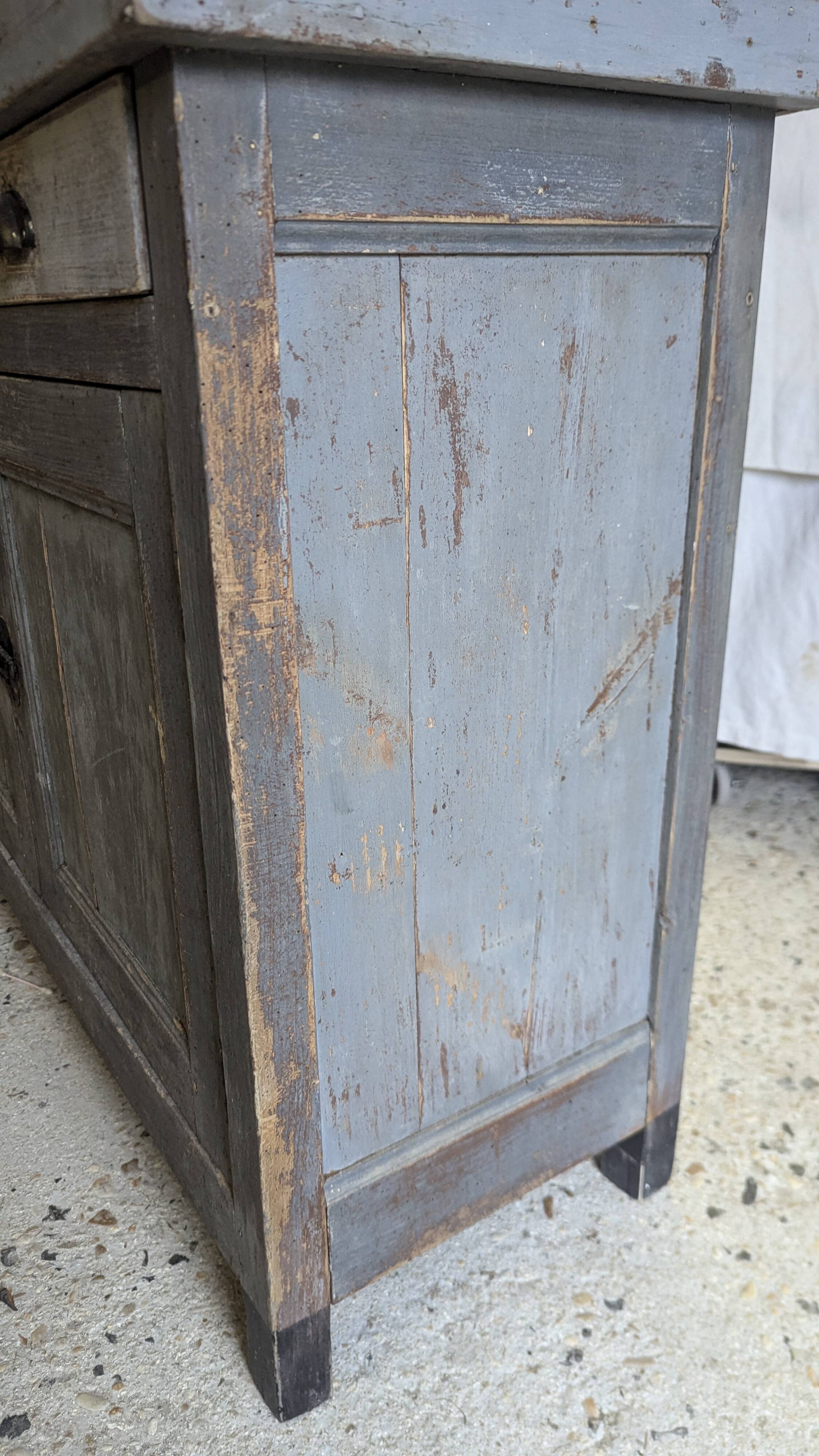Old Parisian chopping block buffet with vintage shabby patina