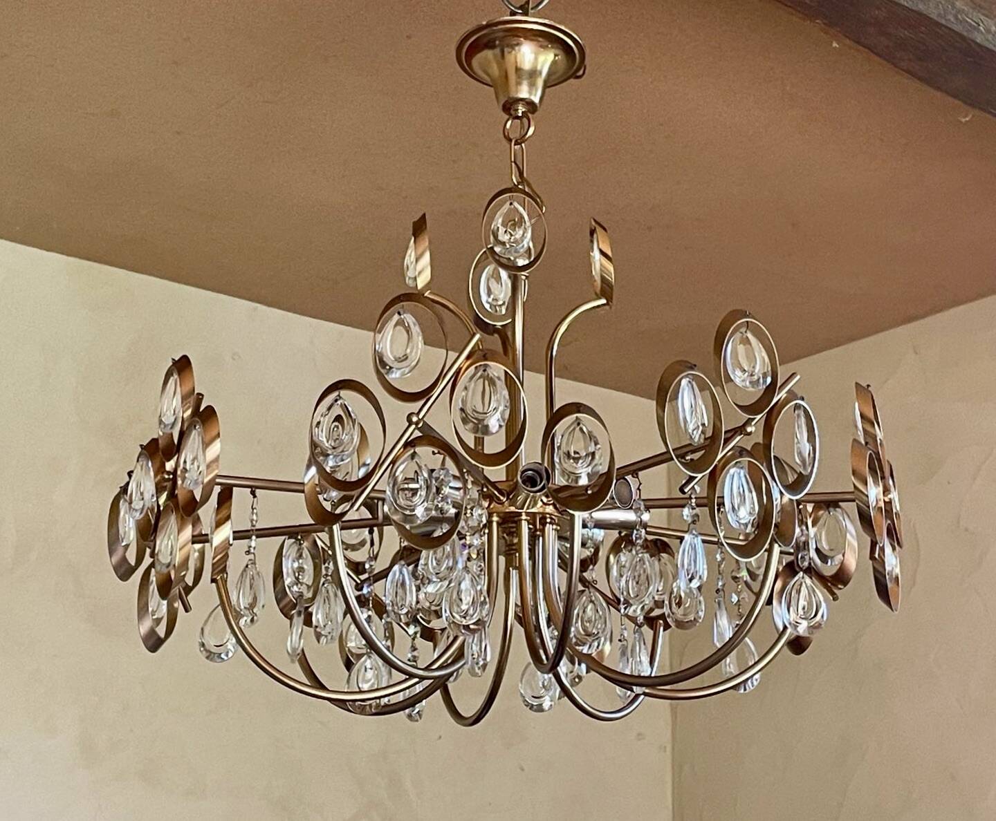 Lustre awarded to Gaetano Sciolari for Palwa.