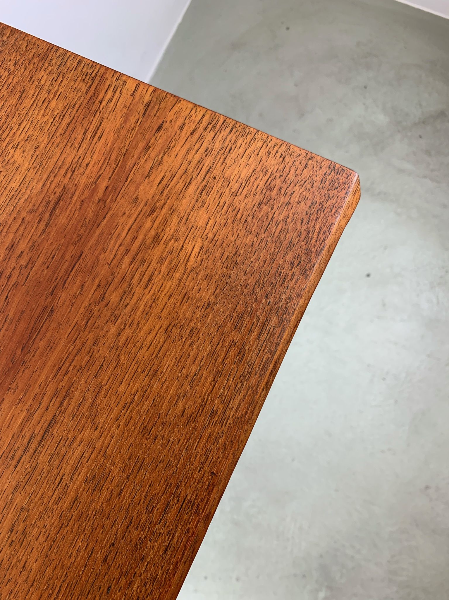 Commode en teck années 1960