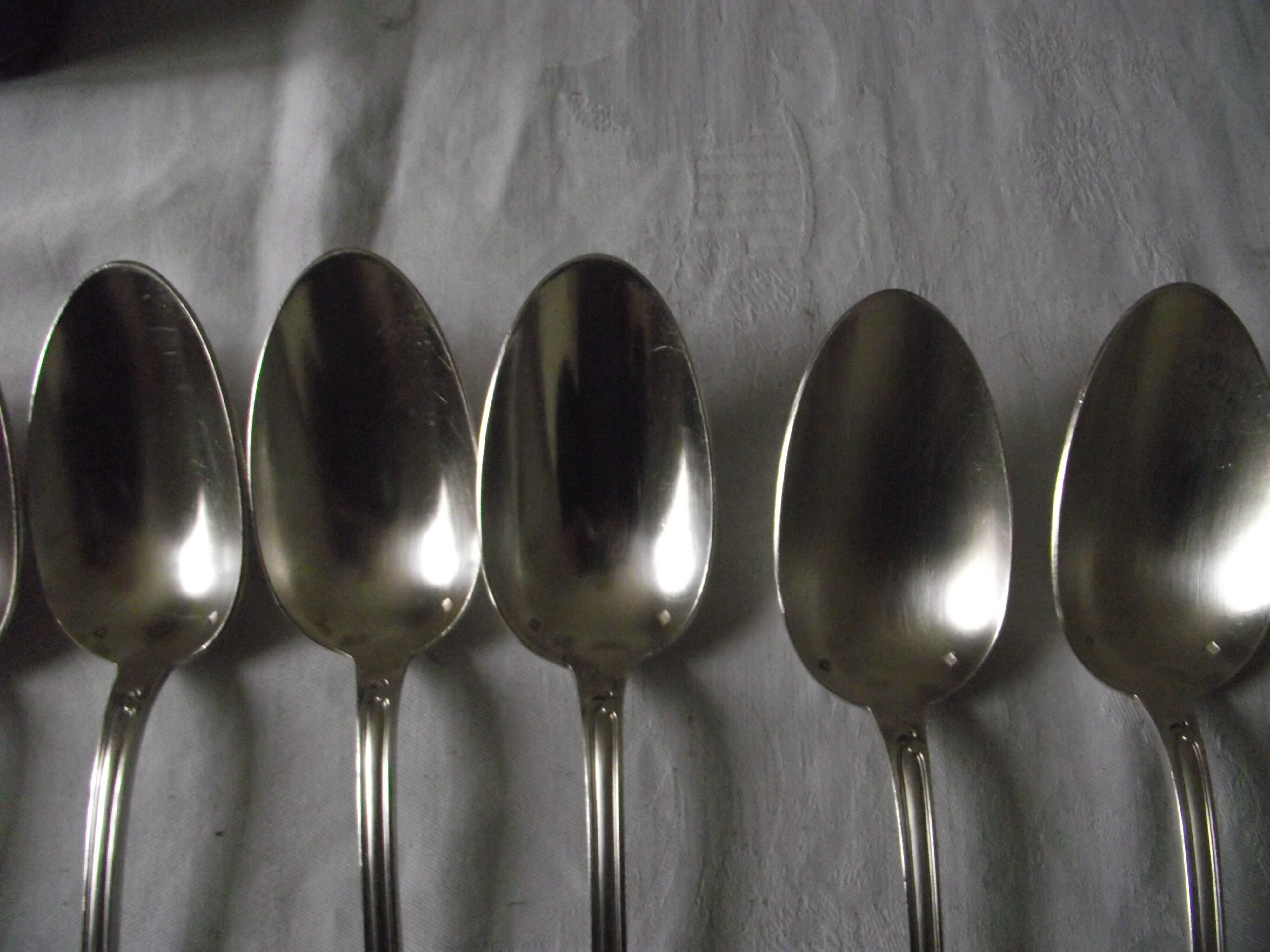 Menagère 24 pieces silver metal Louis XV style.