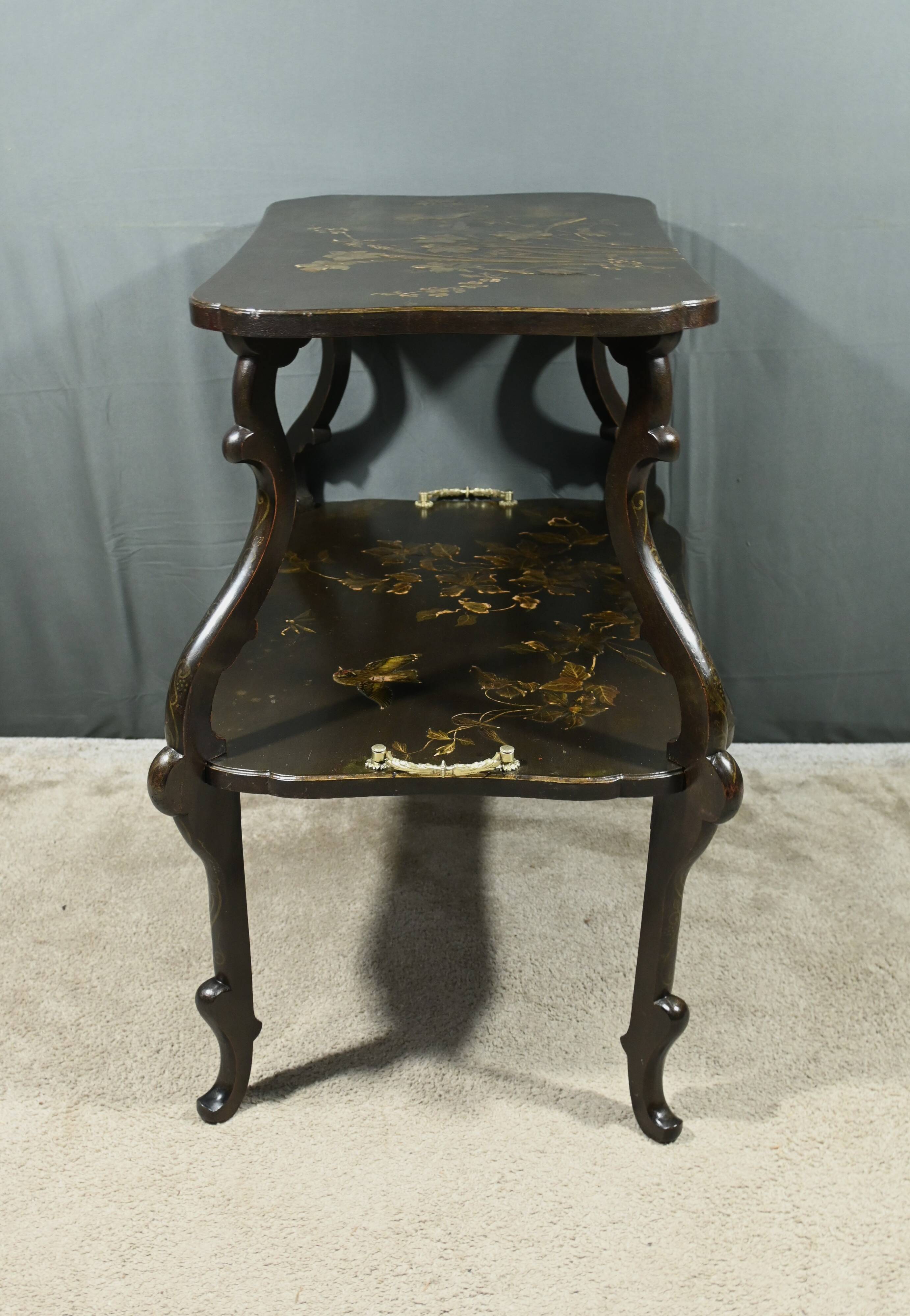 Lacquered Wood Tea Table with Asian Decor – Late 19th Century
