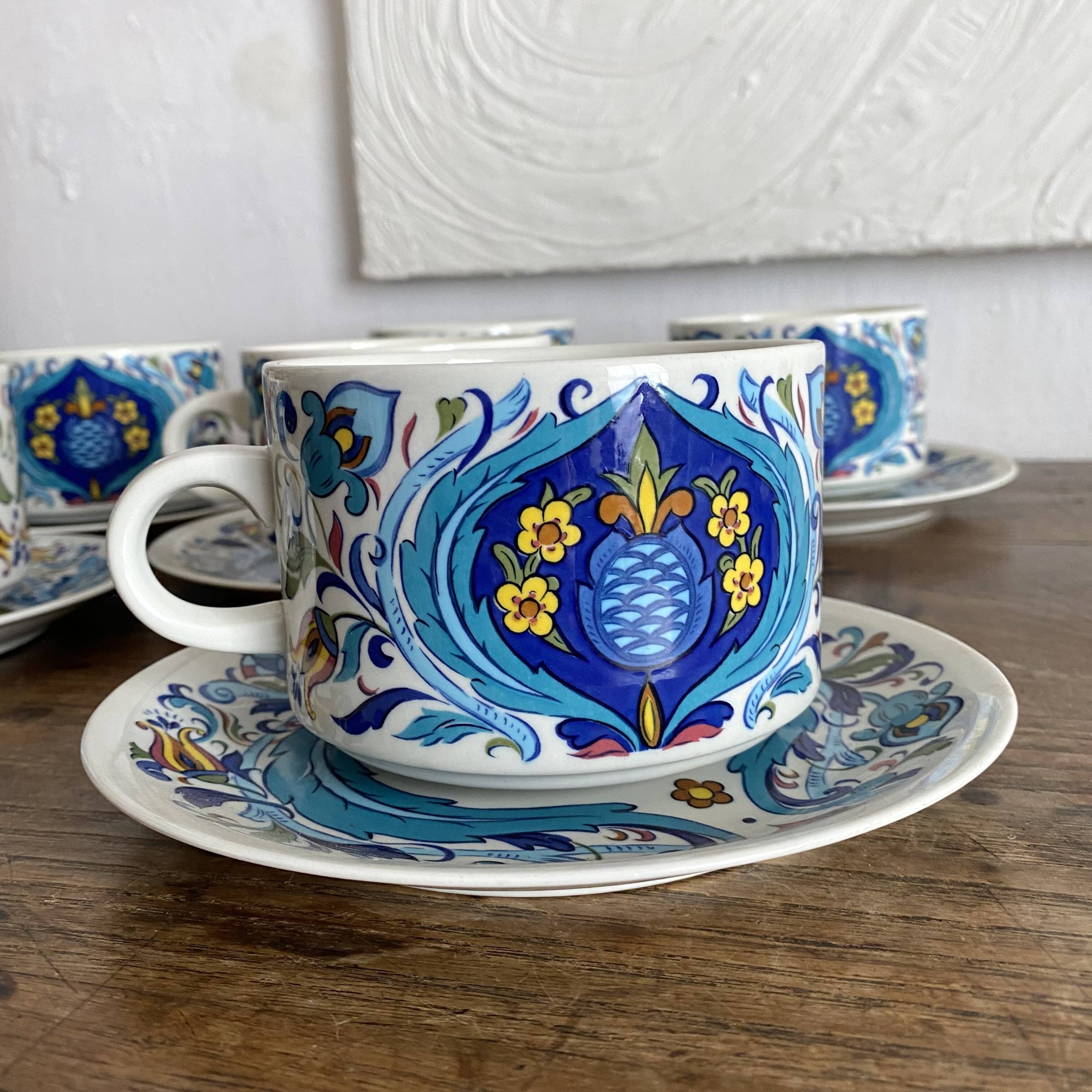 Villeroy and Boch Izmir model large cup breakfast set