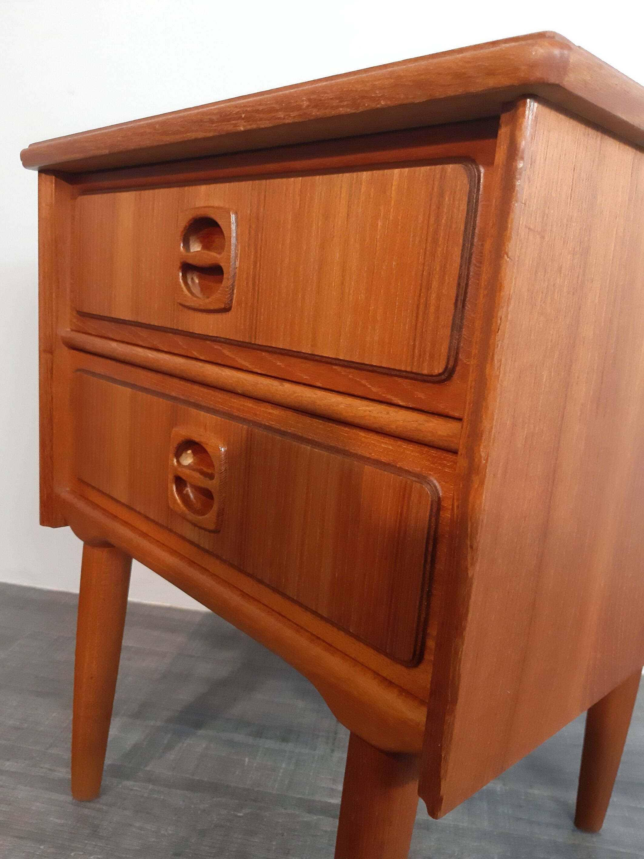 Danish beside tables in teck 2 drawers, scandinavian 1960