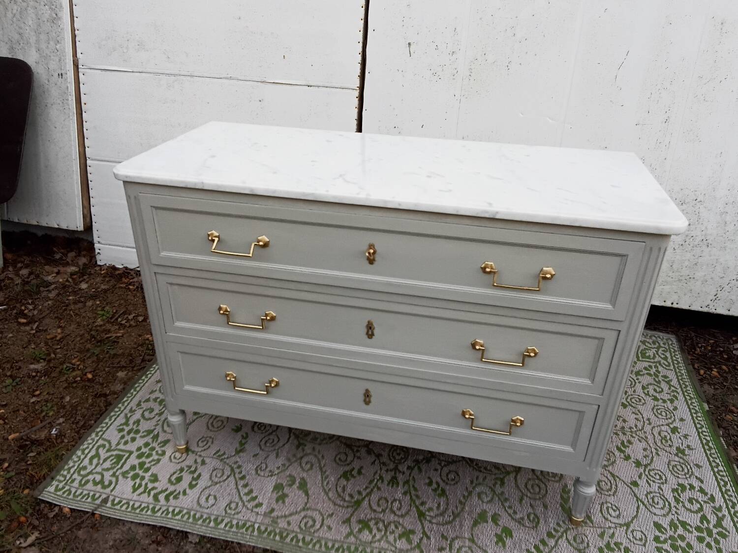 L.XVI style chest of drawers