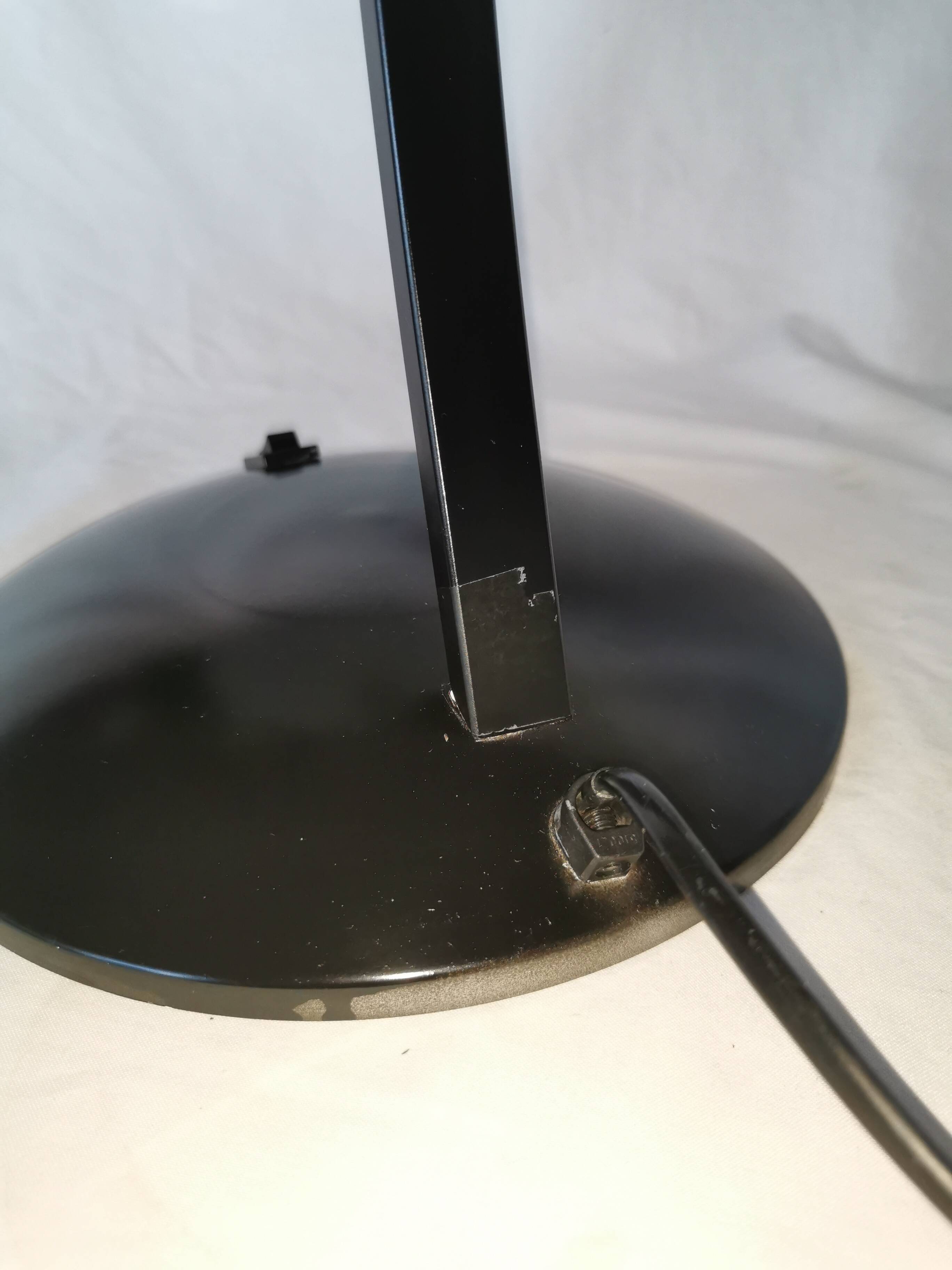 Mushroom lamp in black lacquered steel model Z290, Veneta Lumi, Italy, 1980