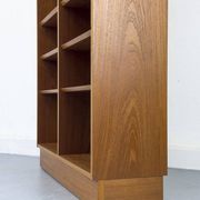Large vintage teak bookshelf by Hundevad & Co., 1960s