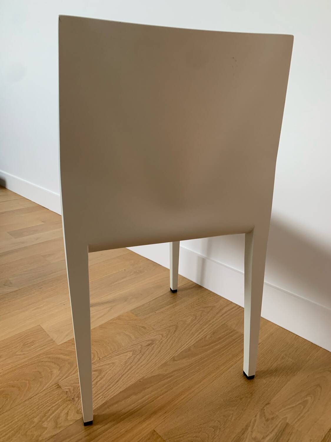 Chair LALEGGERA fabrication ALIAS.