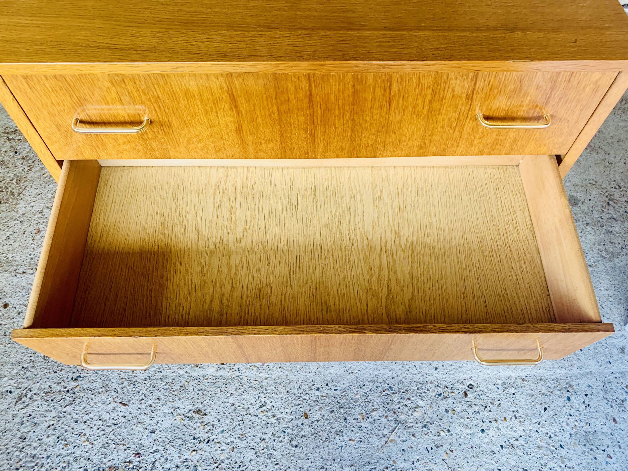 Commode vintage bicolor à 4 tiroirs, circa 70's