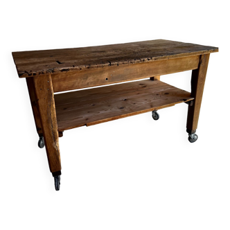 Old kitchen island/central workbench