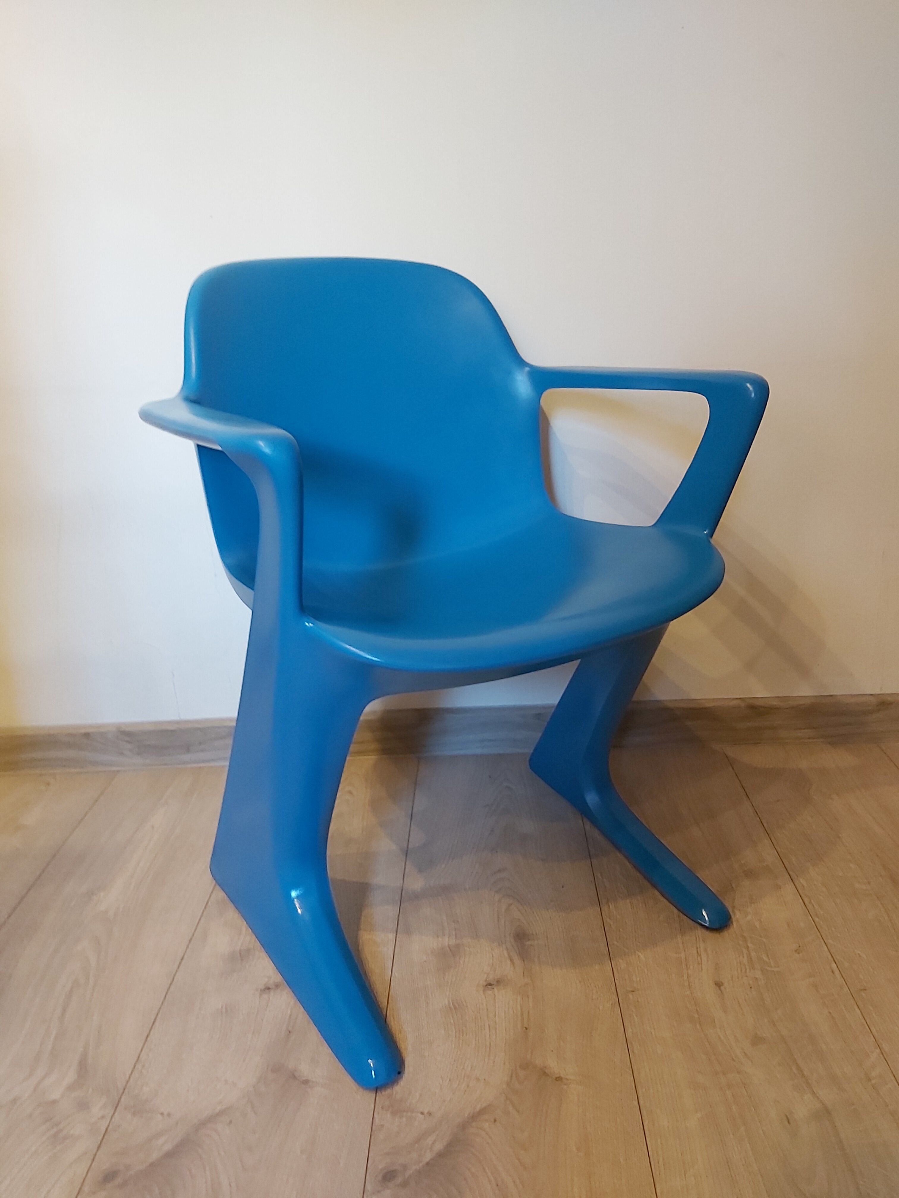 Chaise « Kangaroo » par Ernst Moeckl