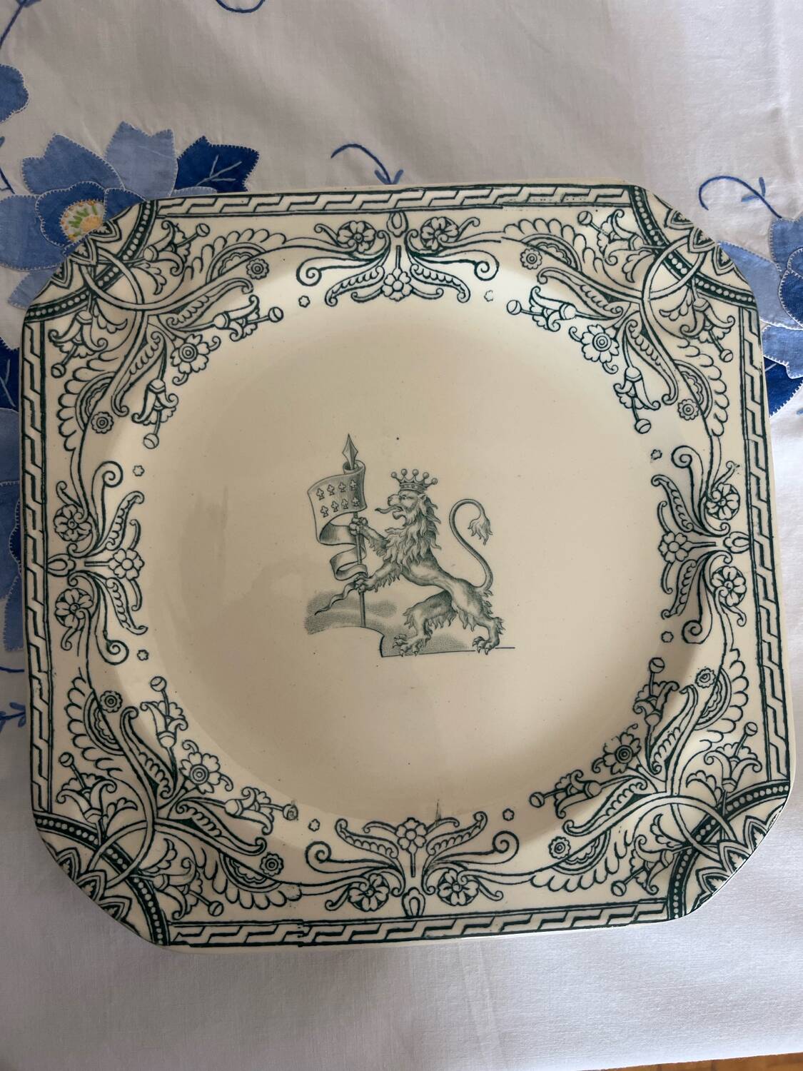 Lot of old saint-amand earthenware, fontana model – very good condition