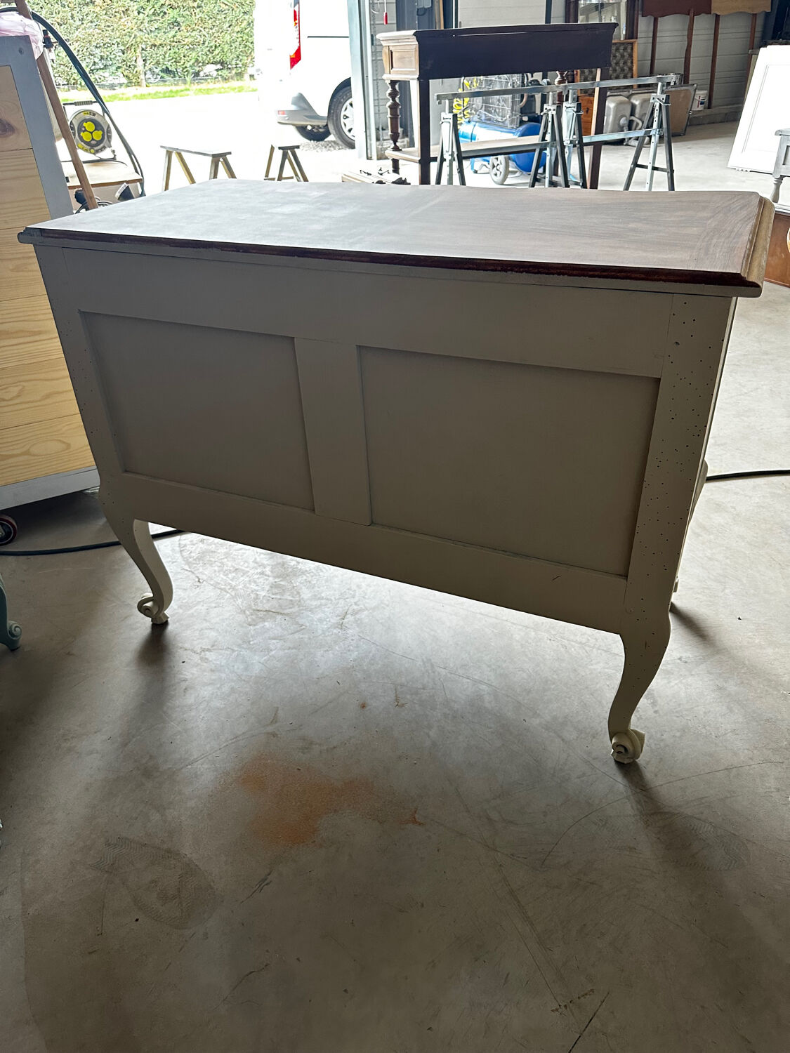 Antique chest of drawers