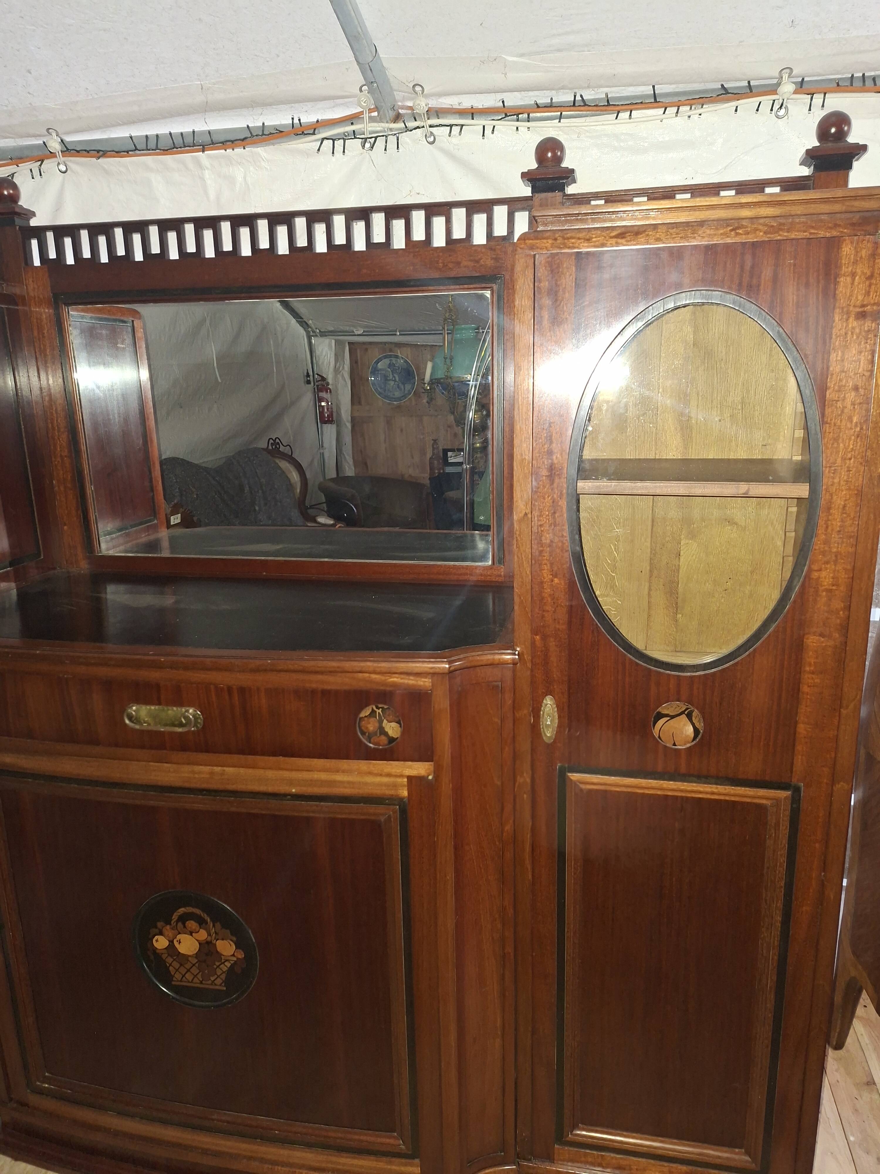 Buffet Art nouveau en acajou et marqueterie – vers 1900 ( om)