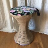 Tam-tam tab dressed in burlap and canvas