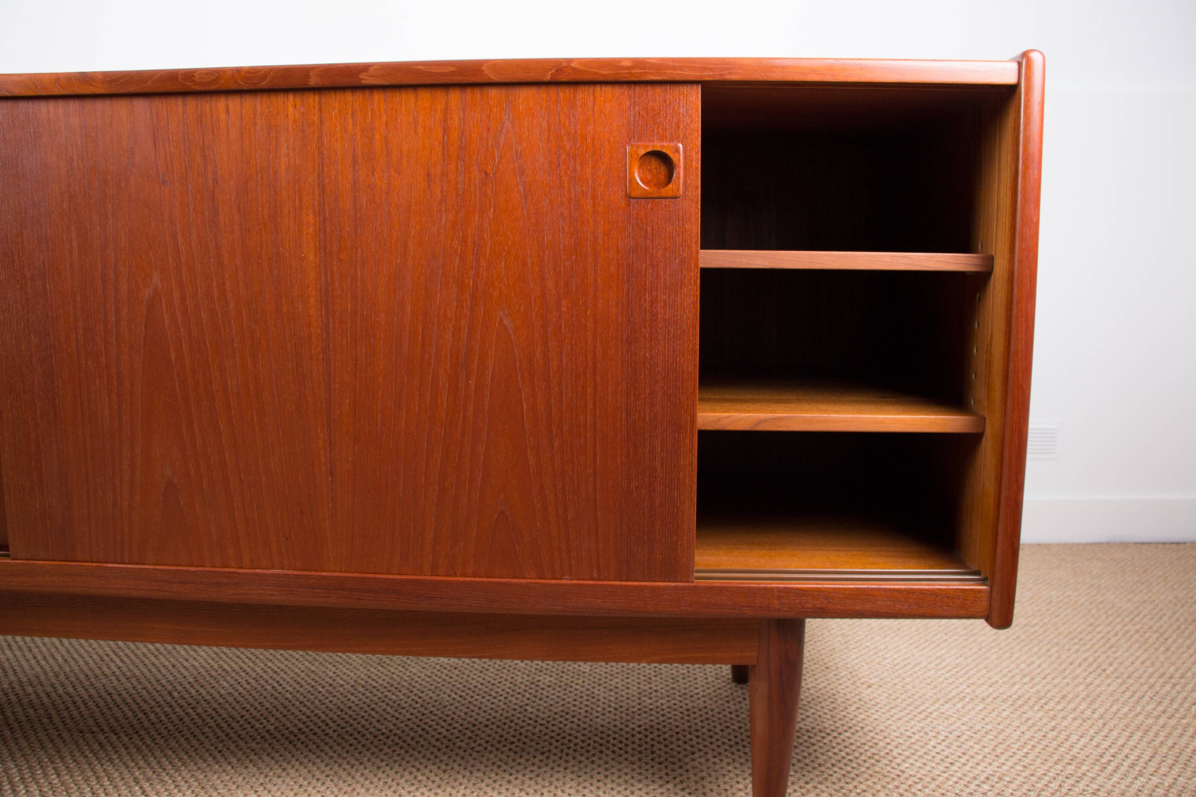 Danish teak sideboard 200 cm, model 31b, by Johannes Andersen 1960.