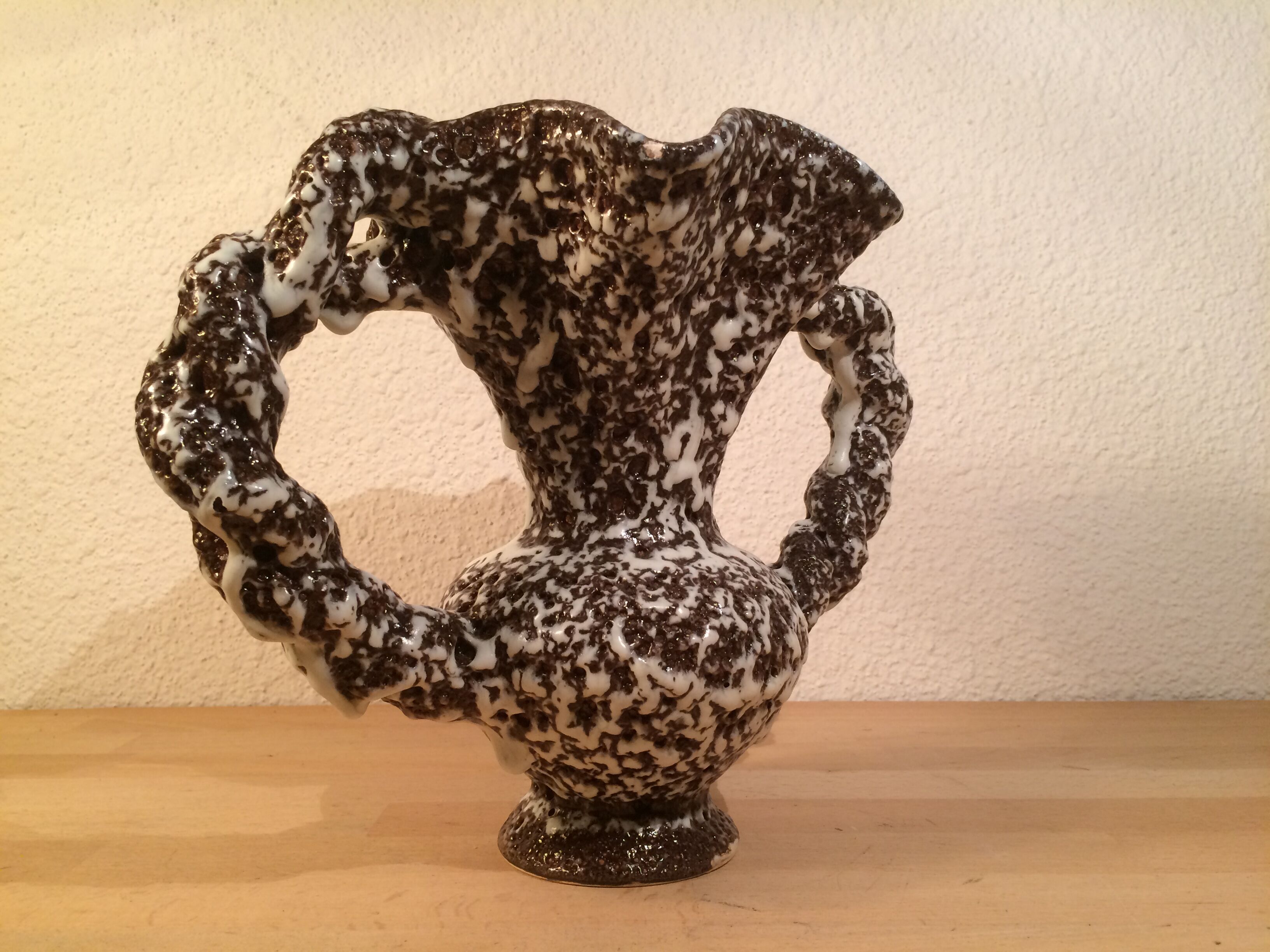 Marius Giuge vase in Vallauris, fat lava ceramic