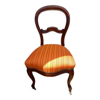 Chaise Louis Philippe restaurée à roulettes