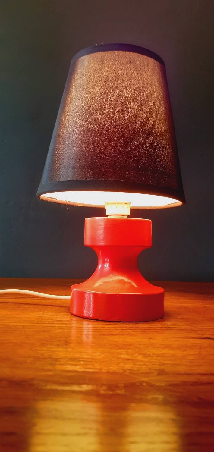 60s/70s lamp in red/orange lacquered wood