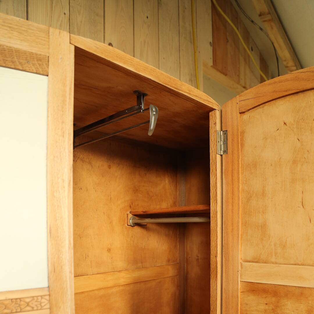 Armoire