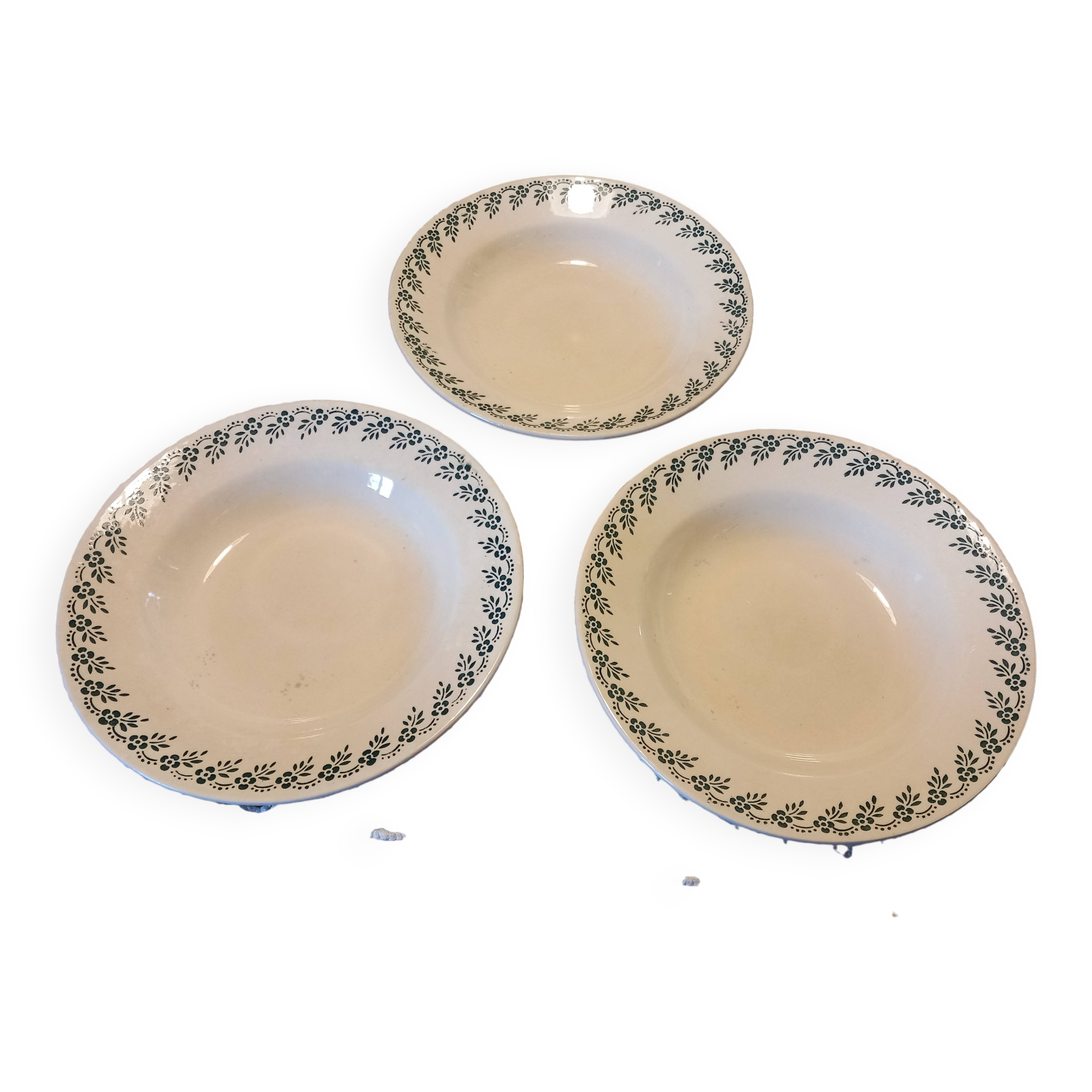 Lot de 3 assiettes creuses anciennes Terre de fer Choisy Le Roi