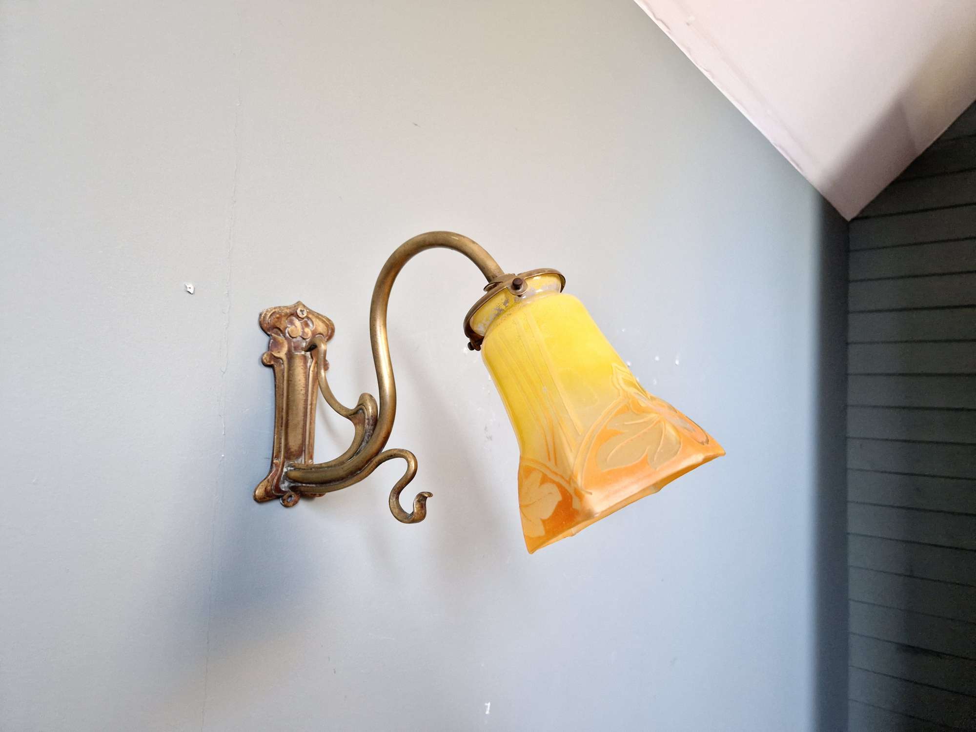Bronze wall sconce Art Nouveau, 1900s