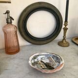 Shell trinket bowl in mother-of-pearl