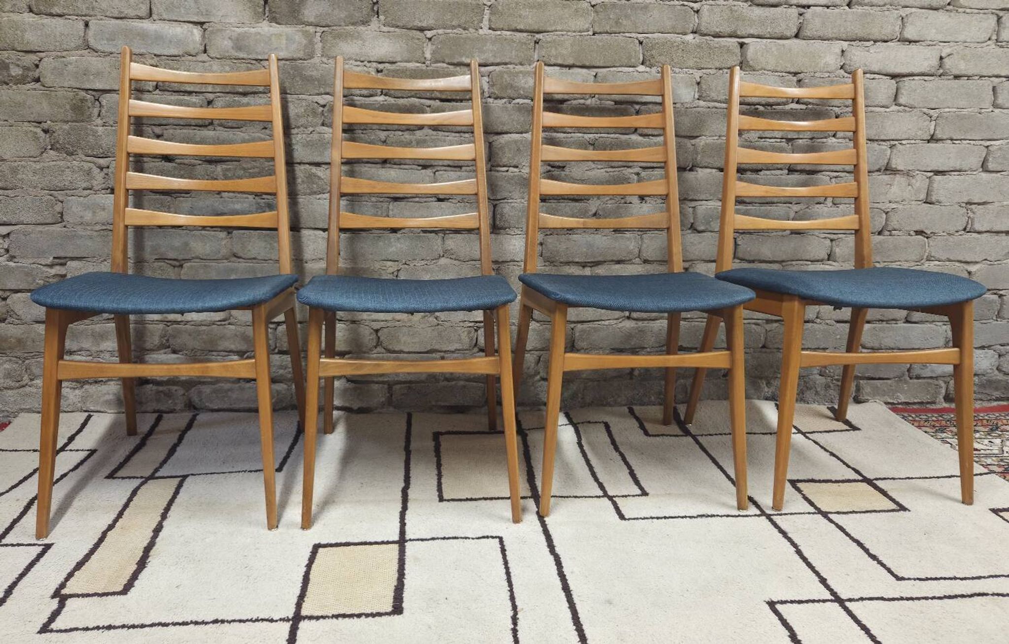 Set of 4 vintage Scandinavian chairs from the 1960s.