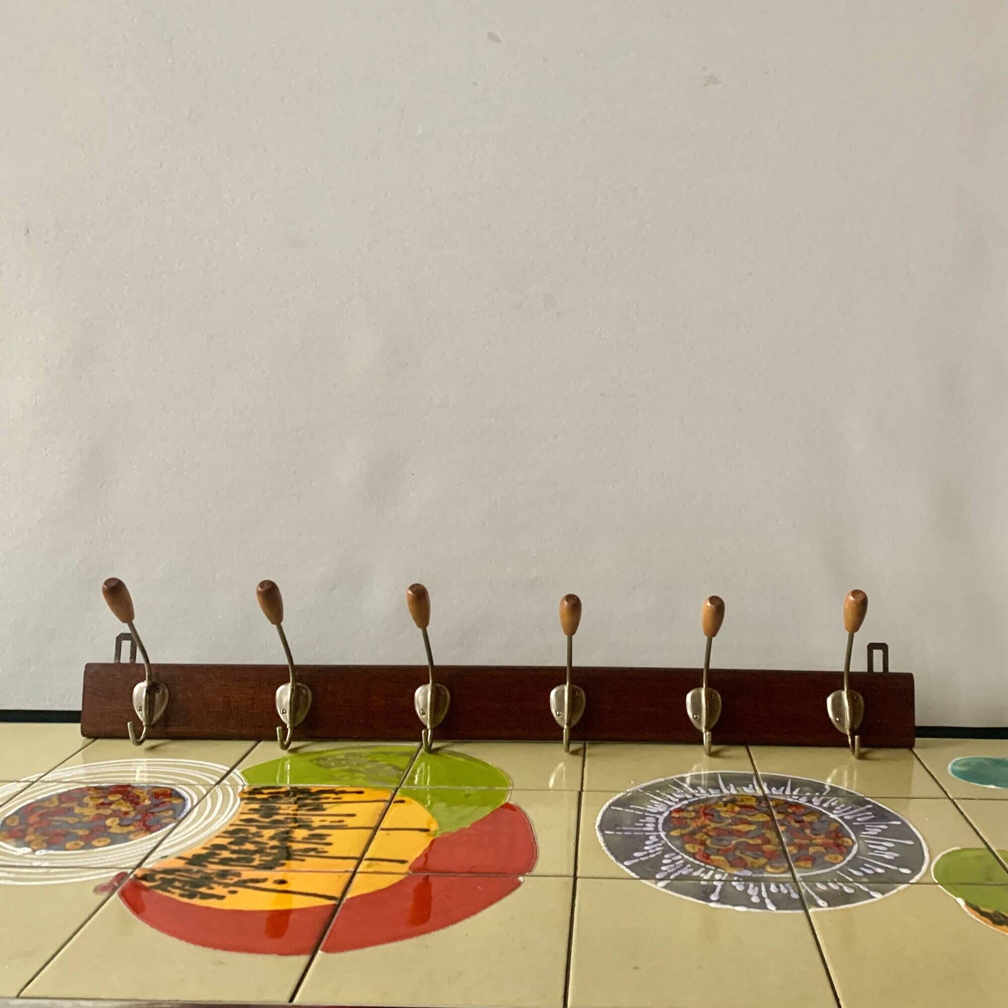 Vintage wooden wall coat rack - 6 hooks