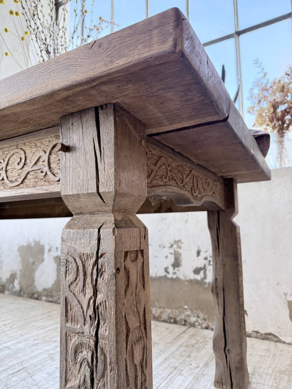 XL farmhouse table in solid oak, brutalist style, 20th century.