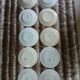10 assiettes plates anciennes en Terre de fer